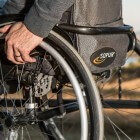 Het kopen en huren van een rolstoel